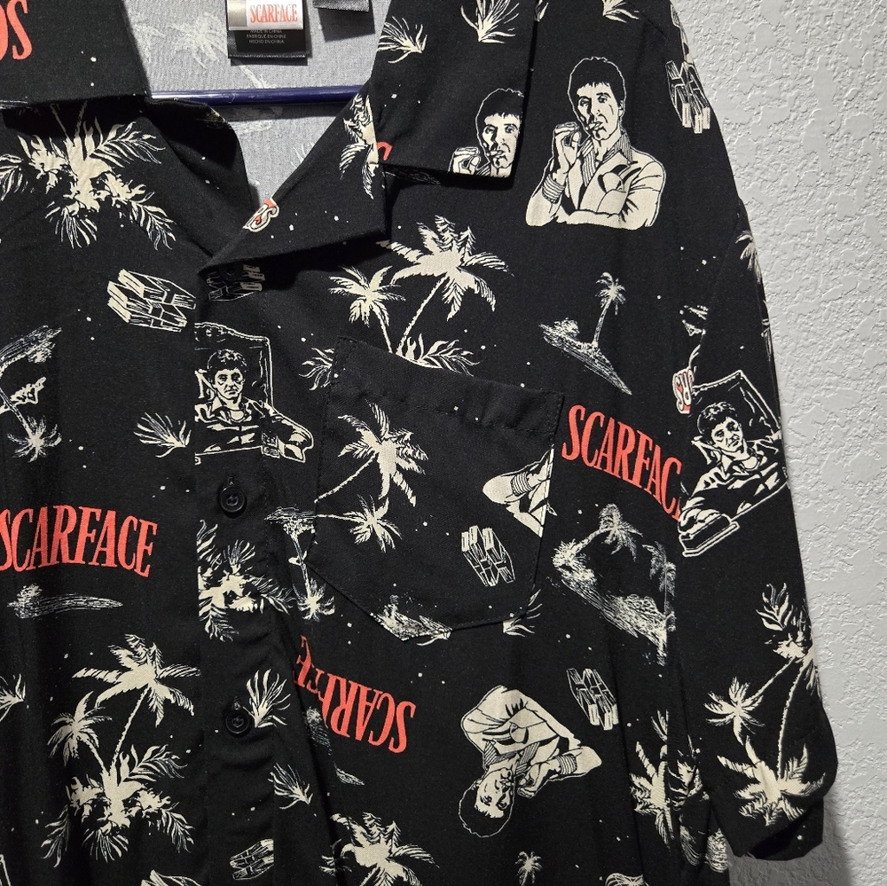 Scarface Men's Black Graphic Casual Button Down Shirt - Picture 3 of 4
